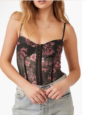 Floral Lace-Up Bustier Camisole in Black and Pink
